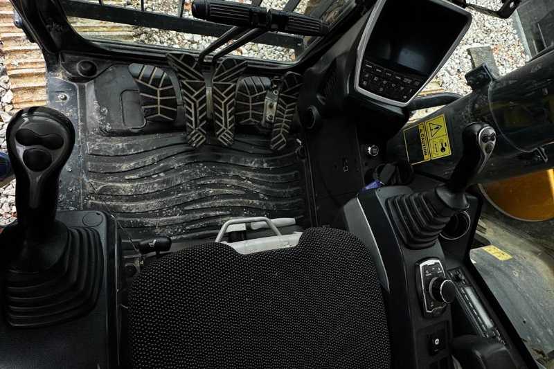 OmecoHub - Immagine HYUNDAI HX520L